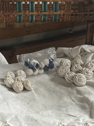 Lot boutons anciens - boutons,