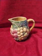 Beau Pichet Barbotine Fruits