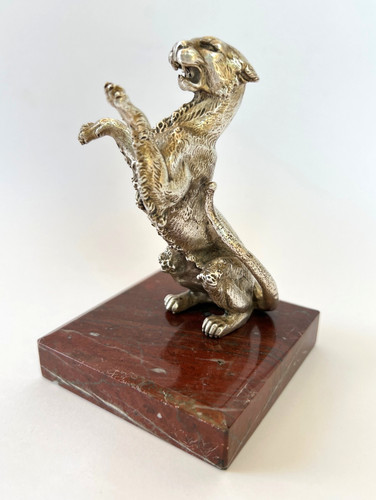 Félin bronze argenté sur