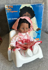 Poupée Fille Avec Chaise Haute ITALOCREMONA Couleur ANS '70 VINTAGE