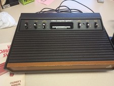 Atari 2600 Woodgrain Console
