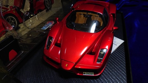 Ferrari enzo f formule1 - 1/18,