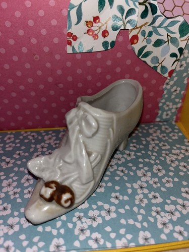 Ancienne petite chaussure