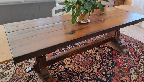 Table monastere avec 2 - table,