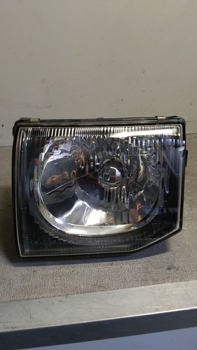 Phare gauche mitsubishi - gauche,