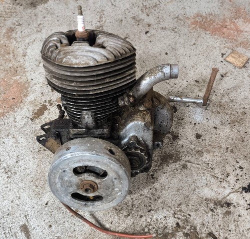 Moteur 125 vitesses a main - a,