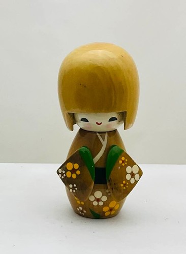 Poupée kokeshi japonaise bois - kokeshi,