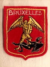 Écusson BRUXELLES Belgique en feutrine brodée - hauteur 6,5 cm