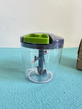 Hachoir Manuel à Légumes