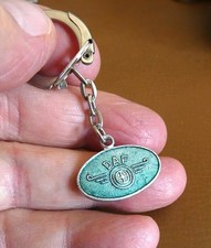 Ancien porte clé Automobiles