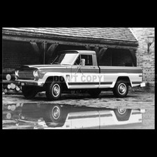 Photo A.031751 JEEP J10 PICKUP TRUCK 1974