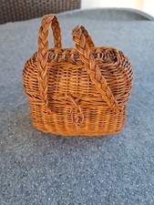 Petit panier de poupée en