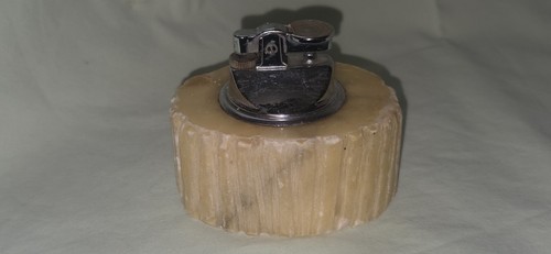Briquet table pierre - en,