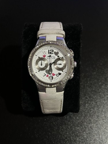 Montre pour femme - marque, lotus