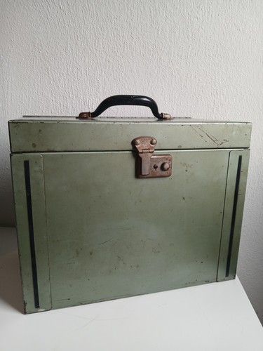 Malle ancienne metal vintage - malle,