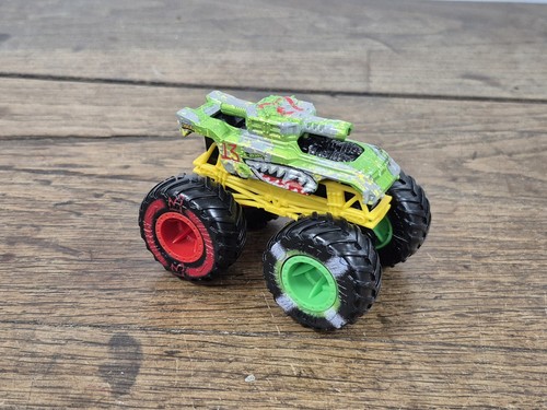 Monster truck hot - monster, wheels