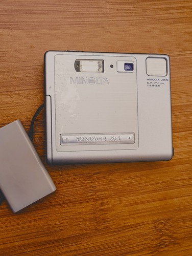 Minolta dimage digital ccd - dimage,