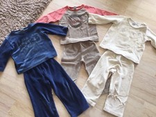 PETIT BATEAU: 2 PYJAMAS ÉPONGE VELOURS TAILLE 2 OU 3 ANS