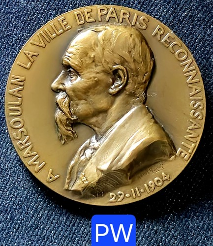 Xii ème mairie belle méd - mairie,