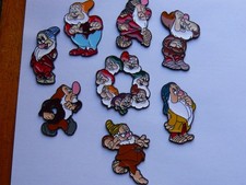 8 pins PERSONNAGE DISNEY LES 7