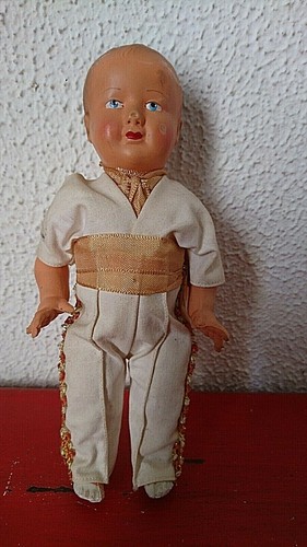 Ancienne belle poupée petit - belle,