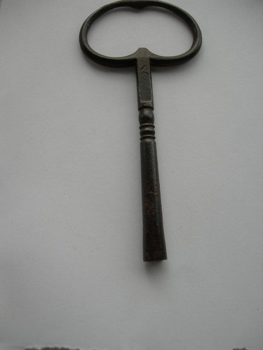 Ancienne clé pendule ou - clé,