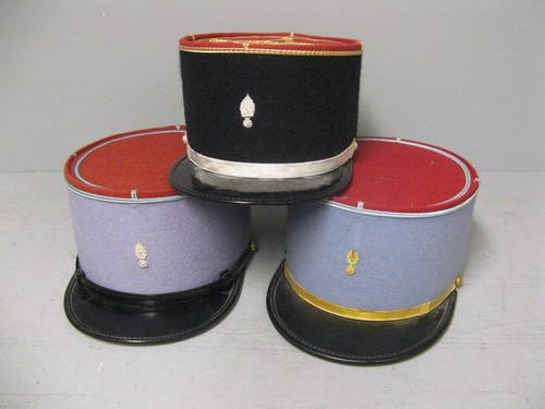 Ensemble trois képi a - ensemble,