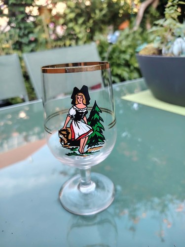 Beau verre vin hérotique - beau,