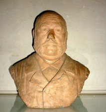 GRAND BUSTE, ancien, en terre