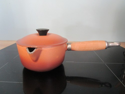 Casserole avec couvercle - , en