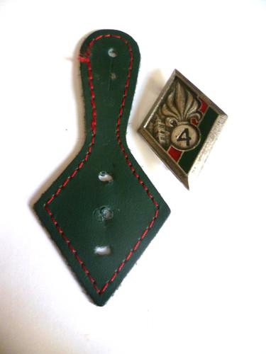 Ancien insigne pucelle - ancien,
