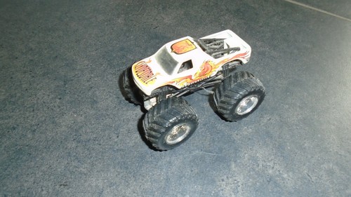 Lot hot wheels monster - n°18,