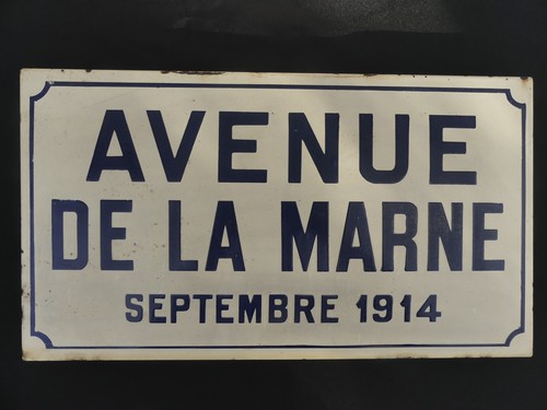 Ancienne plaque emaillee - emaillee, rue