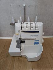 Surjeteuse machine à coudre