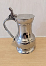 Pichet vintage en étain à