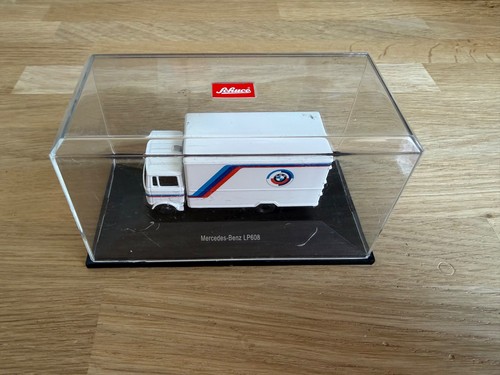 Schuco 22373 camion - camion, mercedes