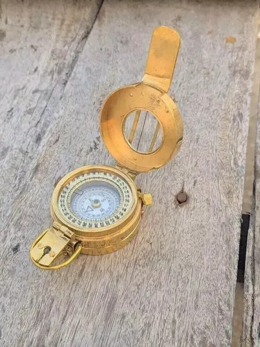 Ancien vintage style - ancien, militaire