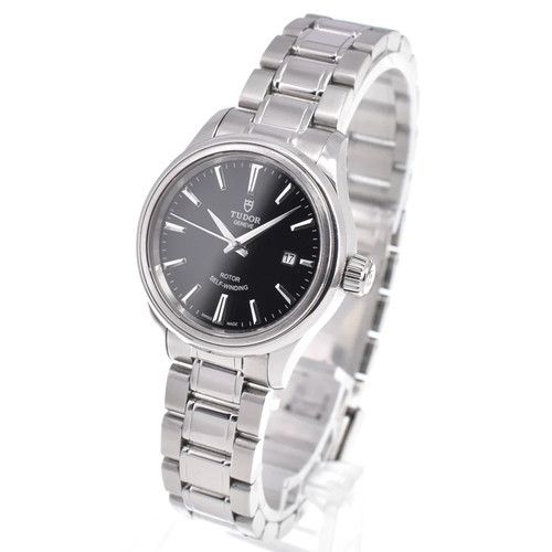 Style tudor date automatique - style,