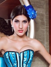 Petit Chapeau Bleu avec fleur