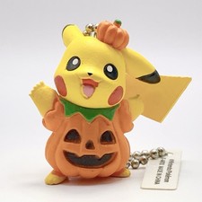 Pokemon Pikachu Mascot Keychain Pumpkin Costume Halloween Nintendo Anime Japon b