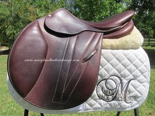 16/16.5" BUTET PREMIUM ( INTEGRATED PANEL) close contact jumping saddle 2022