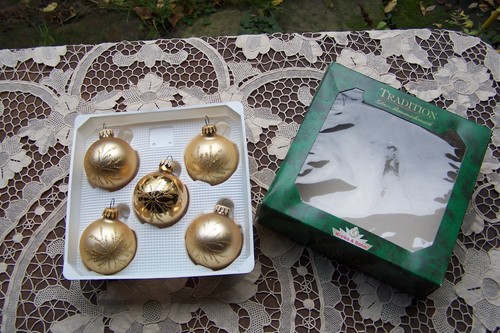 Anciennes boules noêl en - anciennes,