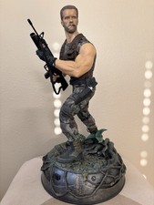 SIDESHOW ARNOLD DUTCH  Statue Predator EXCLUSIVE Edition Sold Out￼