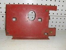 WHEEL HORSE 1100 SPECIAL LAWN & GARDEN TRACTOR BATTERY MOUNT SUPPORT