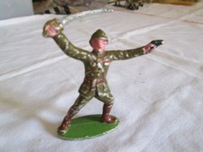 Quiralu officier au combat