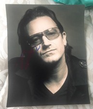 BONO SIGNED 8X10 PHOTO U2