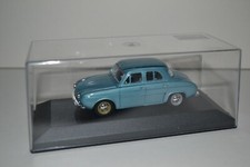 LEADER  RENAULT DAUPHINE BLEU