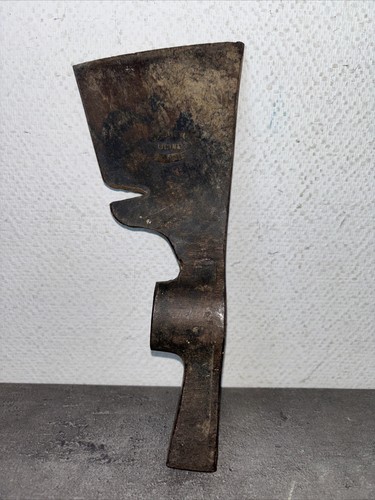 Ancienne hache lachenal ugine - hache,