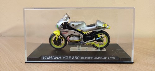 Moto altaya 24 yamaha - gp,