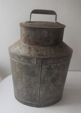 rare ancien bidon pour  transport à dos : eau / lait en fer avec ses sangles